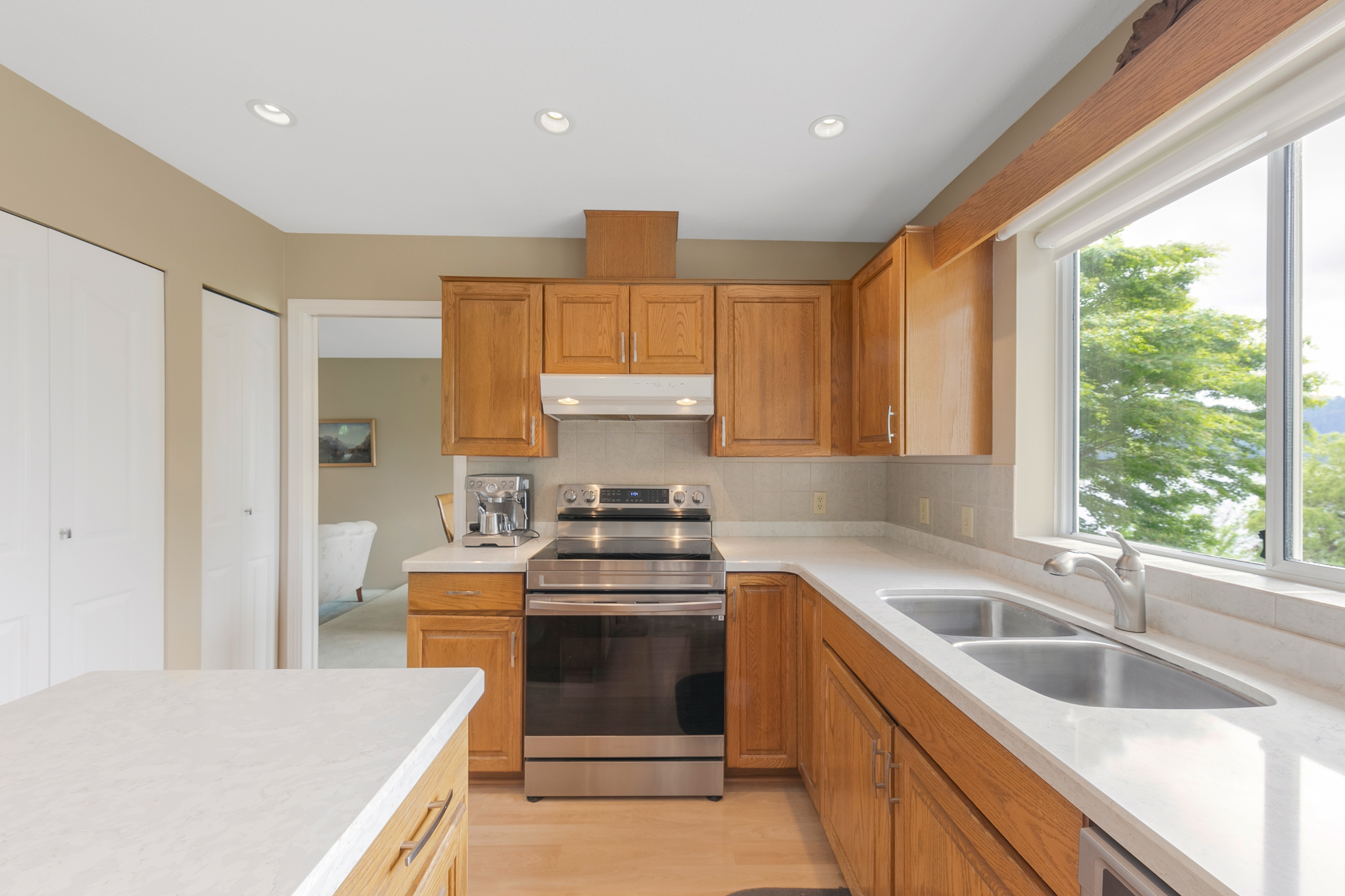 4467 Stonehaven Ave, North Vancouver, British Columbia  V7G 1X1 - Photo 8 - RP2674395529