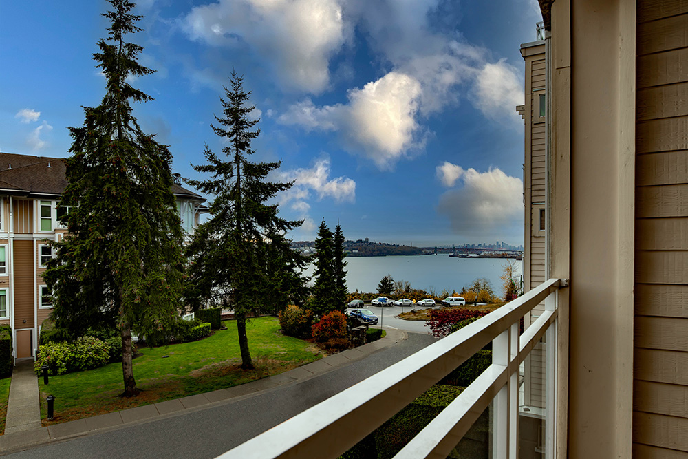 307-3608 Deercrest Drive, North Vancouver, British Columbia  V7G 2S6 - Photo 4 - RP9552464089