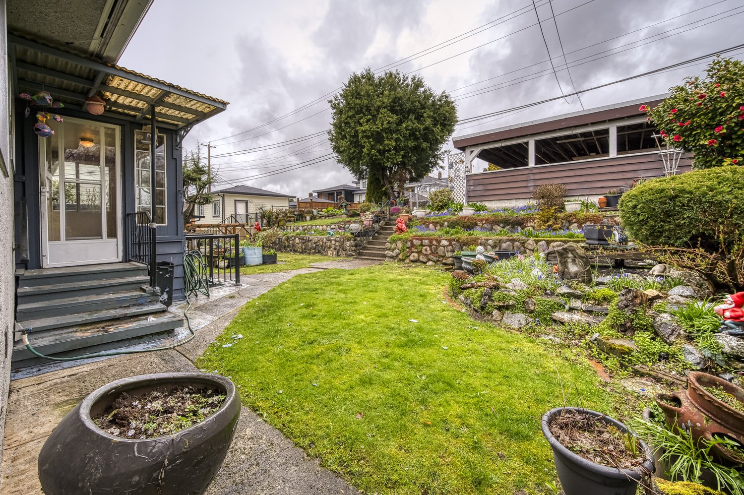 4742 Ridgelawn Drive, Burnaby, British Columbia  V5C 3Y2 - Photo 9 - RP279009060