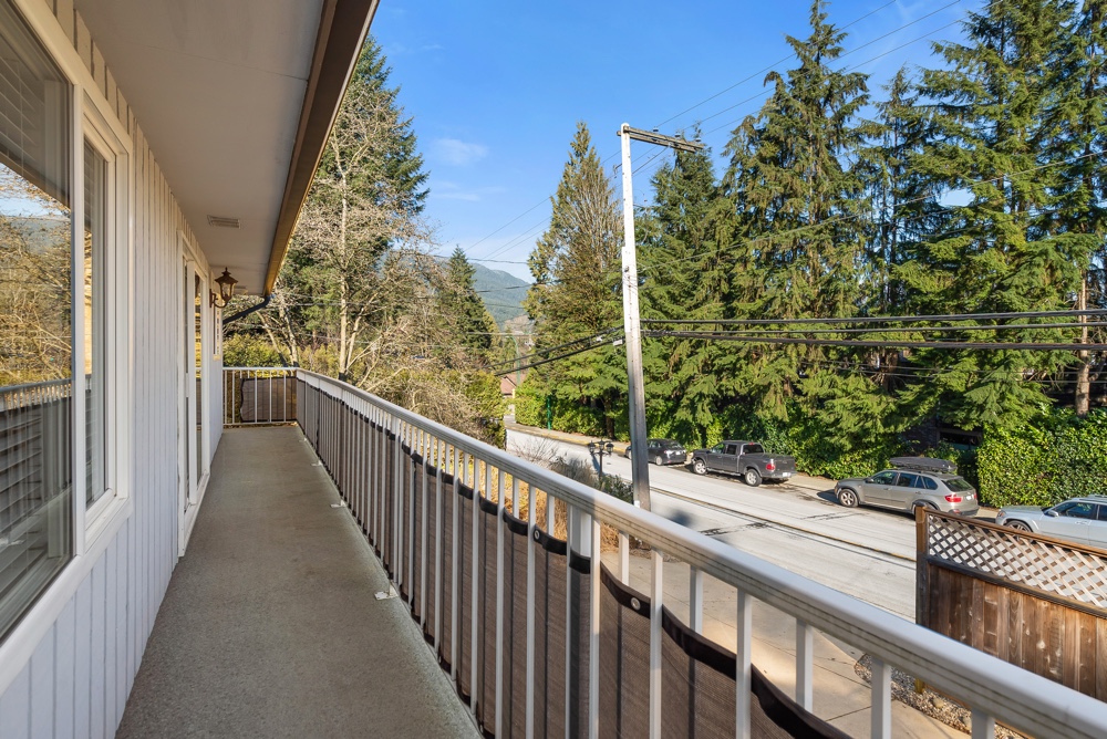 1147 Deep Cove Road, North Vancouver, British Columbia  V7G 1S4 - Photo 30 - R2658746