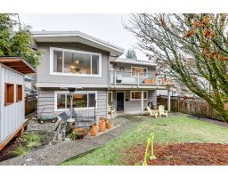 1950 Deep Cove Rd, North Vancouver, British Columbia