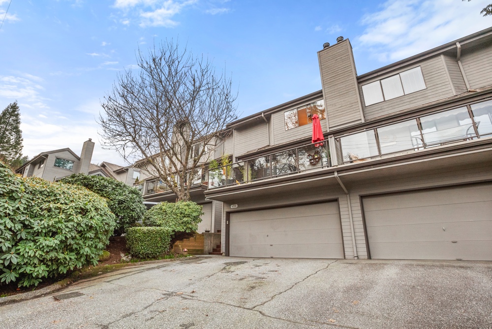 4304 Naughton Avenue, North Vancouver, British Columbia  V7G 2C9 - Photo 1 - R2662032