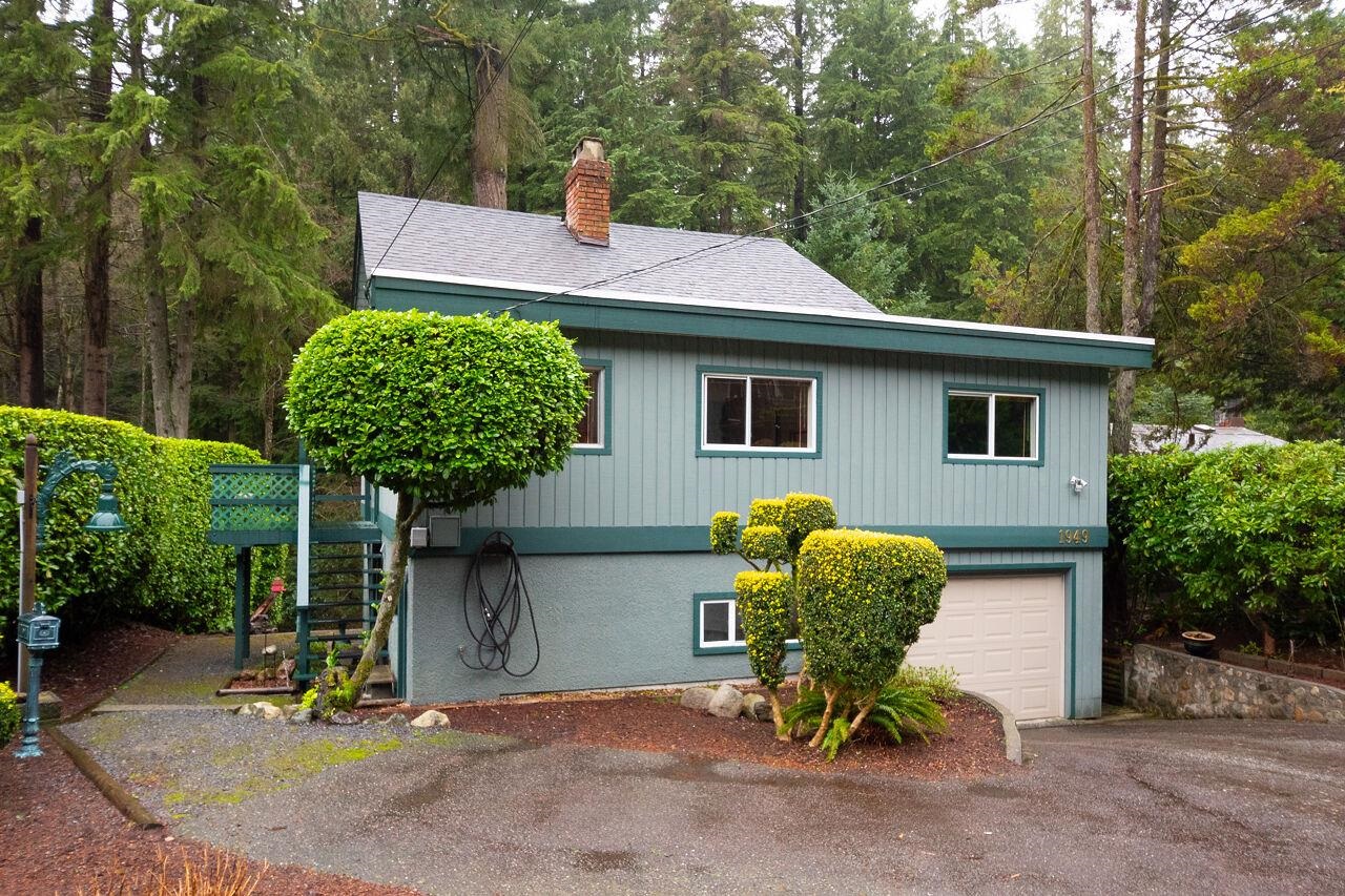 1949 Parkside Lane, North Vancouver, British Columbia