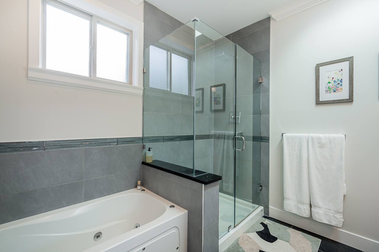 1870 Beaulynn Place, North Vancouver, British Columbia  V7J 2T1 - Photo 24 - RP8290602593
