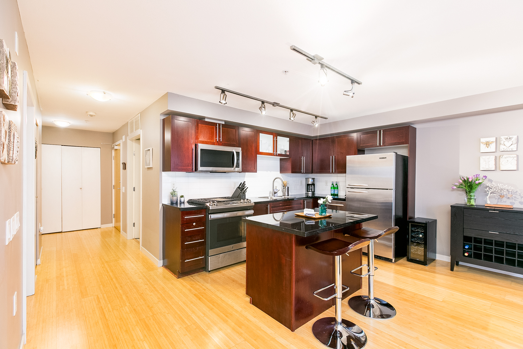306-122 E 3rd Street, North Vancouver, British Columbia  V7L 1E6 - Photo 14 - RP7104484977