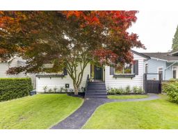 324 E Kings Road, North Vancouver, British Columbia